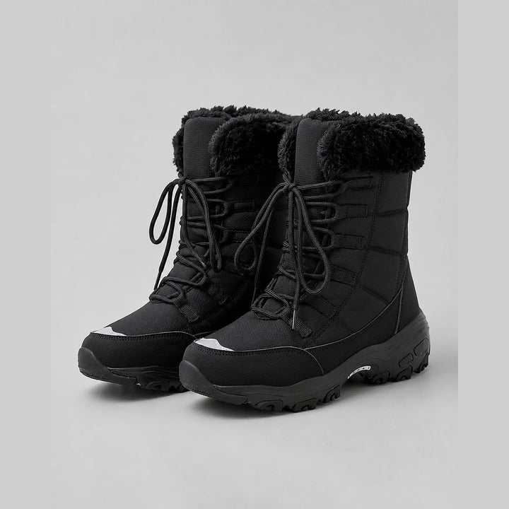 Women's Snow Boots in Black, front view
