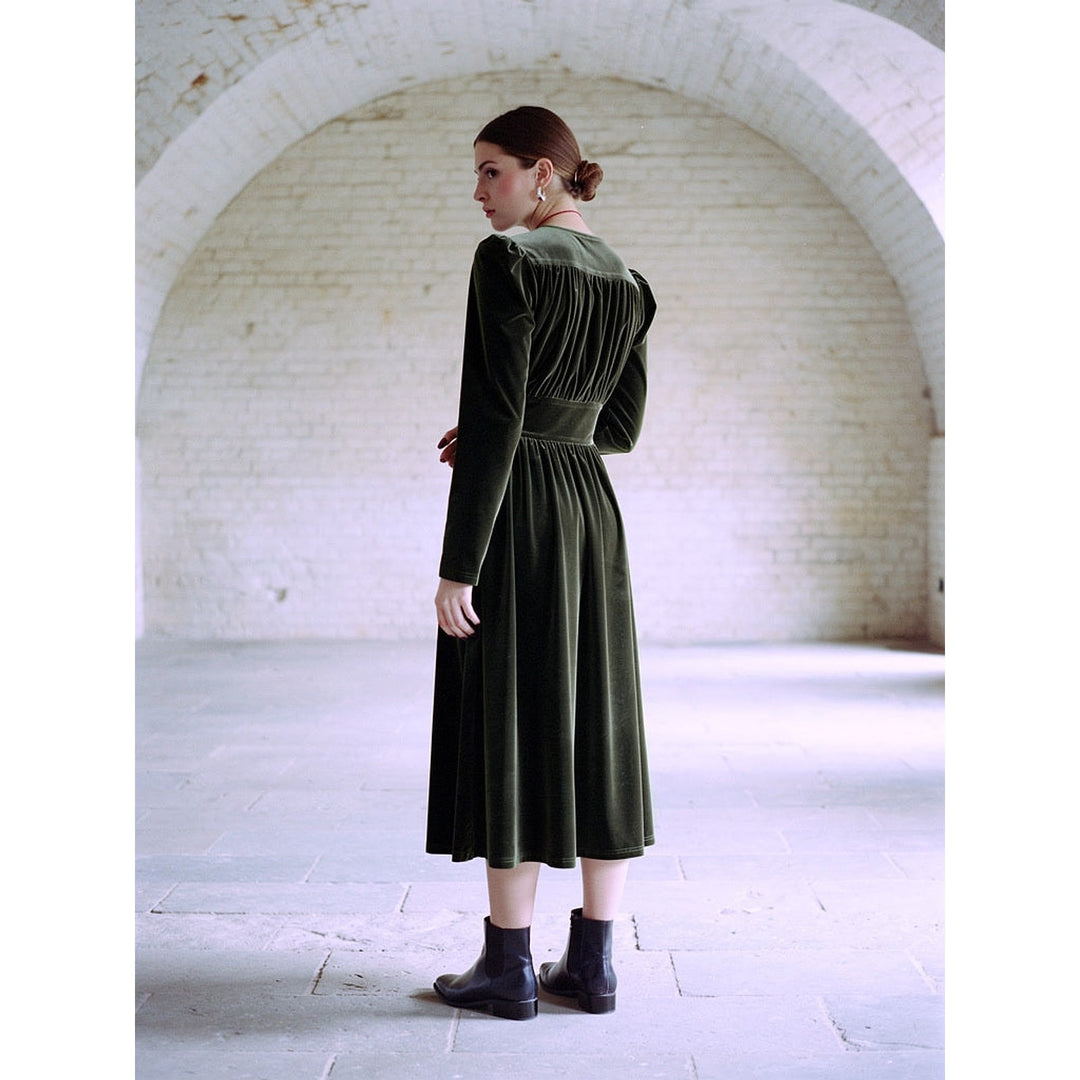 Women's Green Velvet Midi Dress, back view