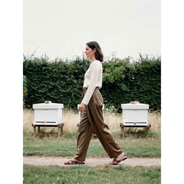 Women's Barrel Leg Pants, side view